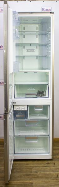 Двухкамерный холодильник LG GB7143AERZ 000010652 фото