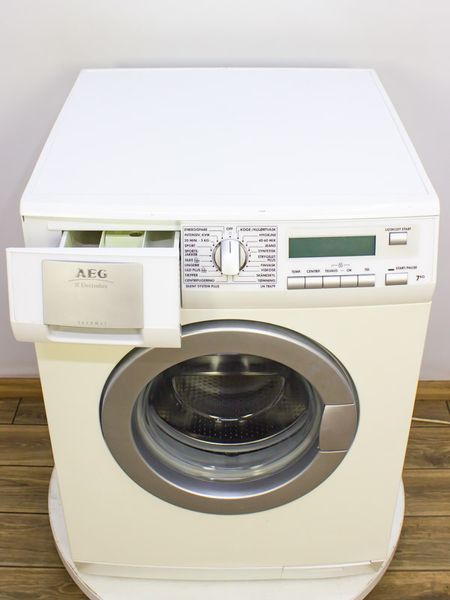 Стиральная машина AEG LN78679 000023439 фото