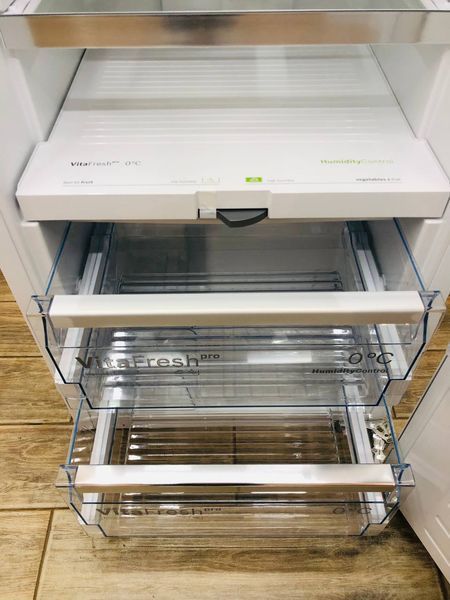 Холодильник однокамерний вбудований Bosch KIF51AFE0 01 159+61л 90w sn 0209 00426_п 3 н 171 000040904 фото
