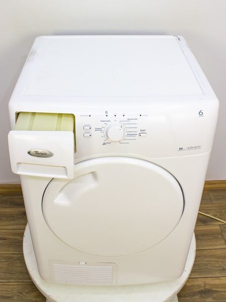 Сушильна машина Whirlpool AZB6070 2700W 6 кг sn 857566703010 000018890 фото