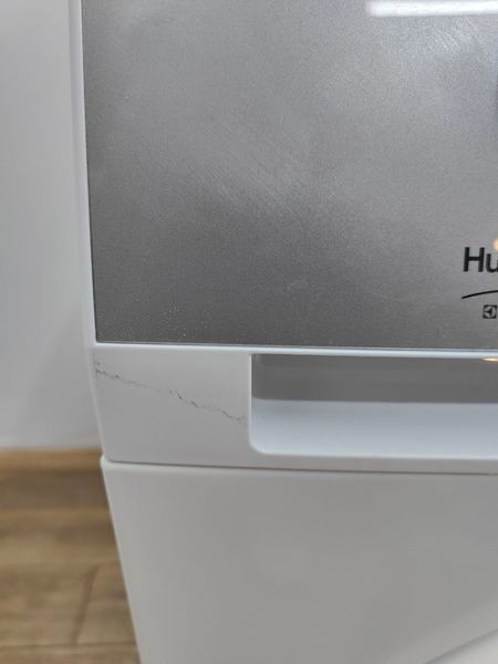 Сушильна машина Husqvarna WQ7283 950W 8кг sn 60568677 n519 000050813 фото