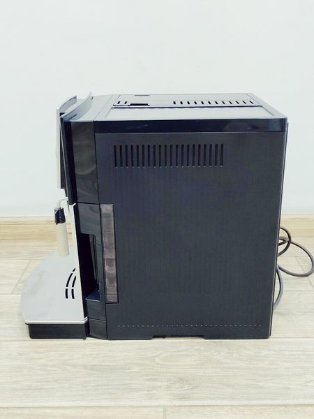 Кавомашина DeLonghi Perfecta ESAM5400 1450w sn 31321 000023526 фото