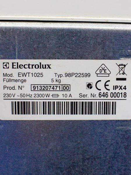Стиральная машина вертикальная Electrolux EWT1025 000031378 фото