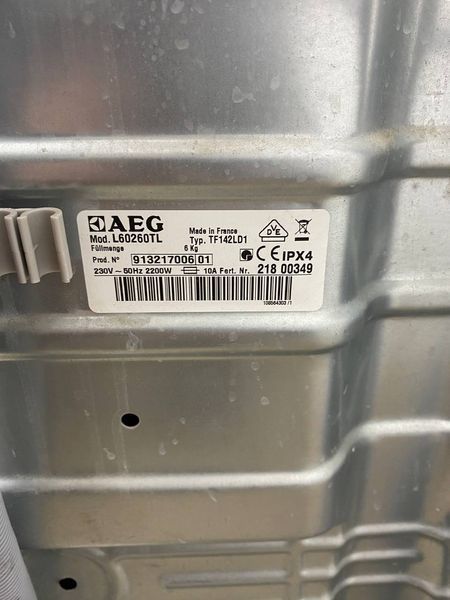 Стиральная машина вертикальная AEG L60260TL 2200W 6кг sn 91321700601 000048162 фото