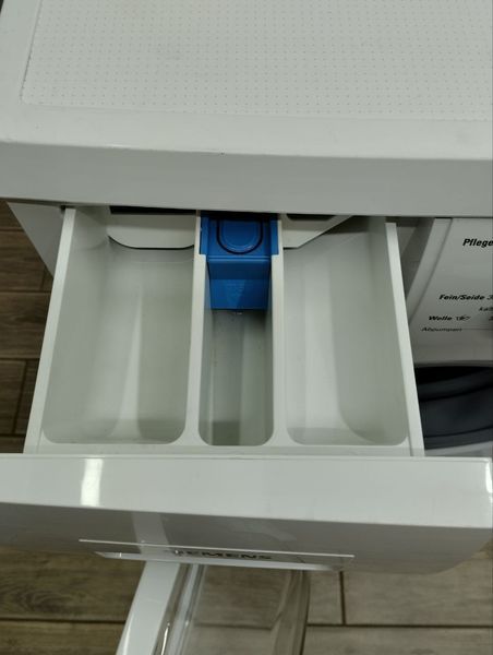 Стиральная машина Siemens WM14E391 000045850 фото