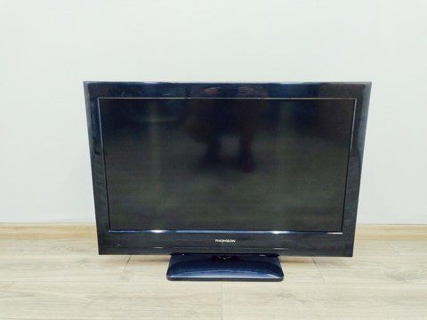 ТБ 32 Thomson 32FS3246C LCD Full HD 110w sn Z1201010582 000037344 фото