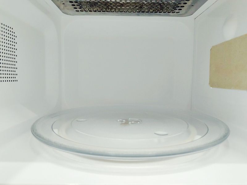 Мікрохвильова піч Clatronic MWG 733 1200w гриль 1000w sn S025W13645 000038746 фото