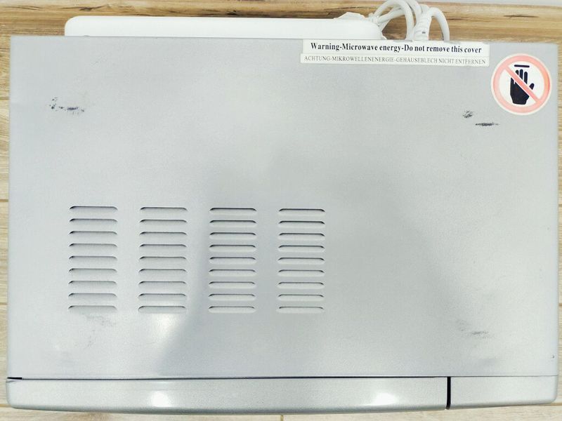 Мікрохвильова піч Clatronic MWG 733 1200w гриль 1000w sn S025W13645 000038746 фото