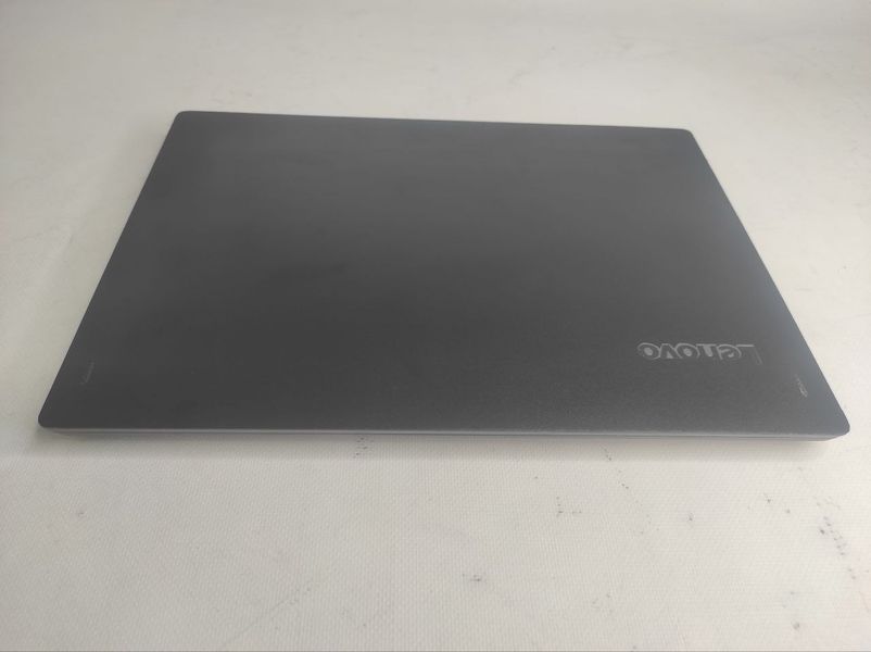Ноутбук Lenovo V130 14IKB 000045367 фото