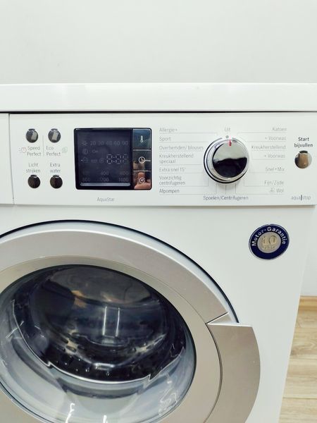 Стиральная машина Bosch Avantixx7 WAQ284A0NL 01 000036736 фото