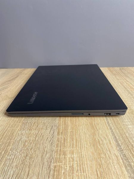 Ноутбук Lenovo V130 14IKB 000045570 фото