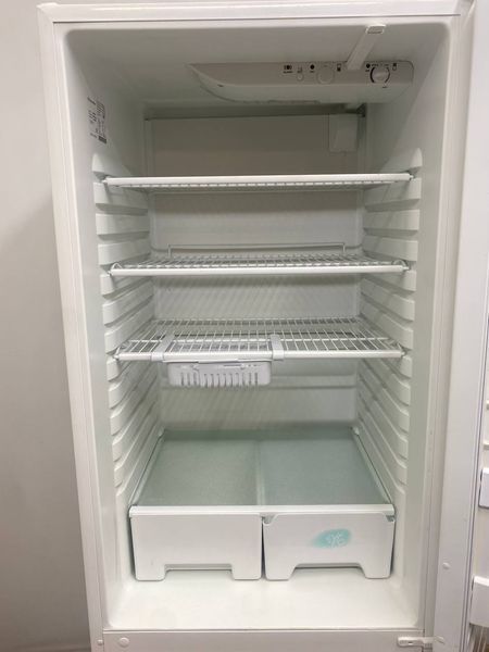 Холодильник двокамерний Electrolux ER8501B 160W 237+ 82л sn 21706036 n399 000048423 фото