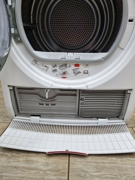 Сушильная машина AEG T8DE86685 000039557 фото
