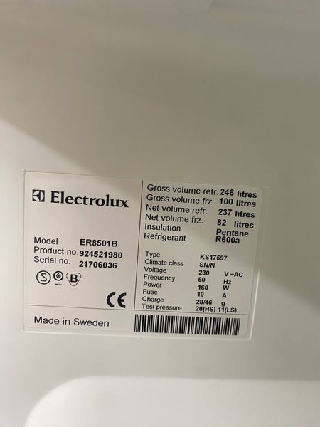 Холодильник двокамерний Electrolux ER8501B 160W 237+ 82л sn 21706036 n399 000048423 фото