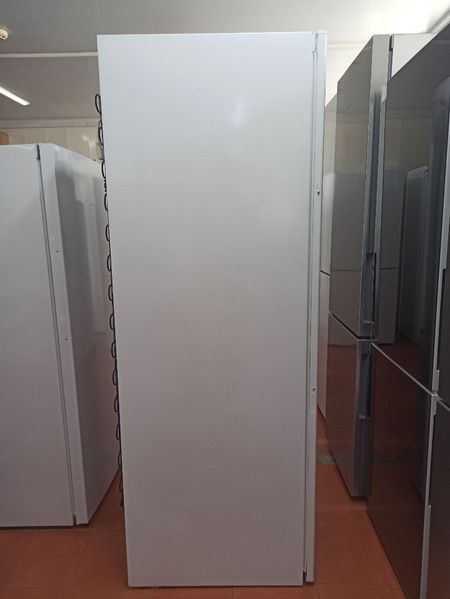 Морозильна шафа Bosch GSN40A32 02 330л 250w 8 полиць sn 9009 00058 290е 000035605 фото