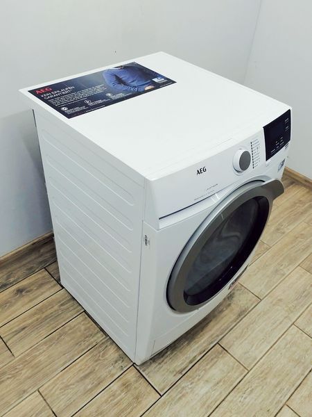Сушильна машина AEG 8000 Series T8DB68EX 700w 8 кг sn 73088530 000042803 фото