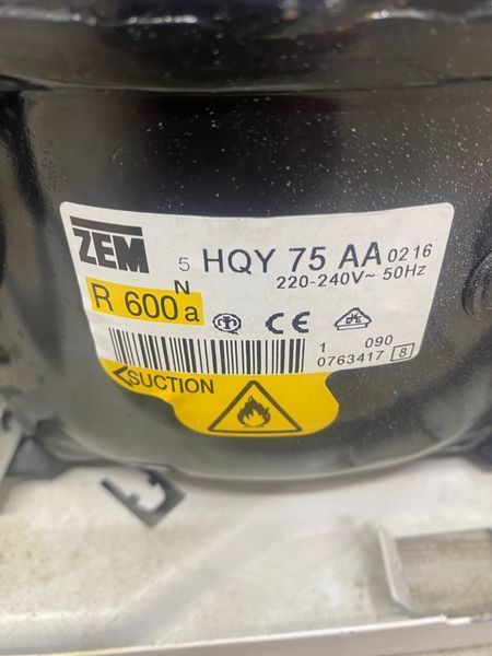 Холодильник двокамерний Electrolux ER8501B 160W 237+ 82л sn 21706036 n399 000048423 фото