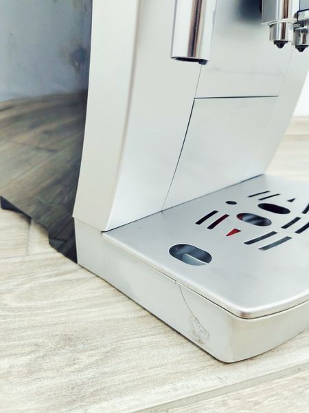 Кавоварка Delonghi ECAM 23 420 SB 1450w sn 50523 000042405 фото