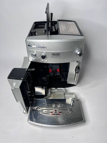 Кофемашина DeLonghi Magnifica ESAM 03 105 S 000039278 фото