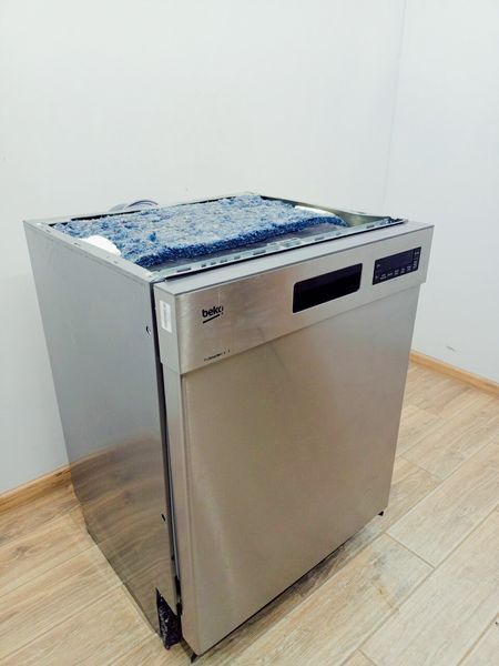 Посудомийна машина Beko DUN6634FX2 2100w 12 персон sn 2250214306_п 5 н 236 000042234 фото