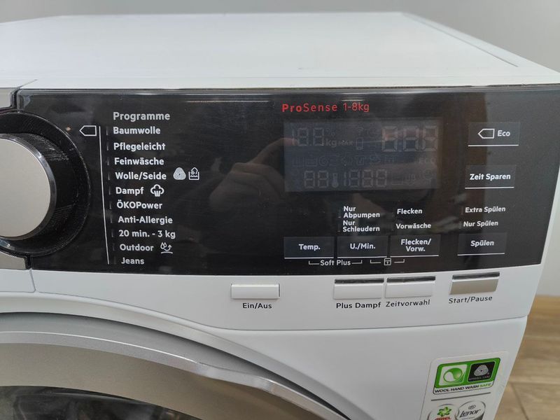 Пральна машина AEG 8000 Series Lavamat L8FE74485 2200W 8кг sn 83900395 000051597 фото