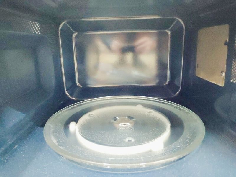 Мікрохвильова піч Samsung MS28F303TFS 1500w sn 0A2Q7WDG400383V 000043240 фото