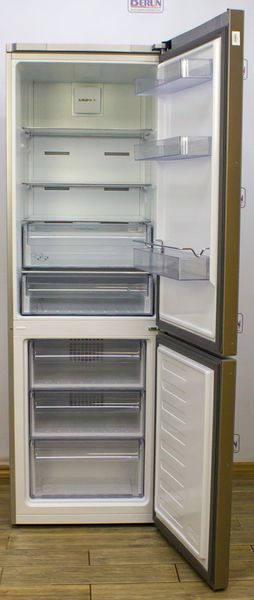 Холодильник двухкамерный Grundig K60365NE 000016947 фото