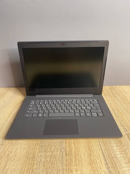 Ноутбук Lenovo V130 14IKB 000045571 фото