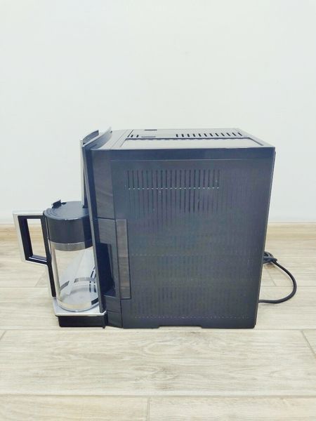 Кавомашина DeLonghi Perfecta Cappuccino ESAM5500 T 1350w sn 14319 000021349 фото