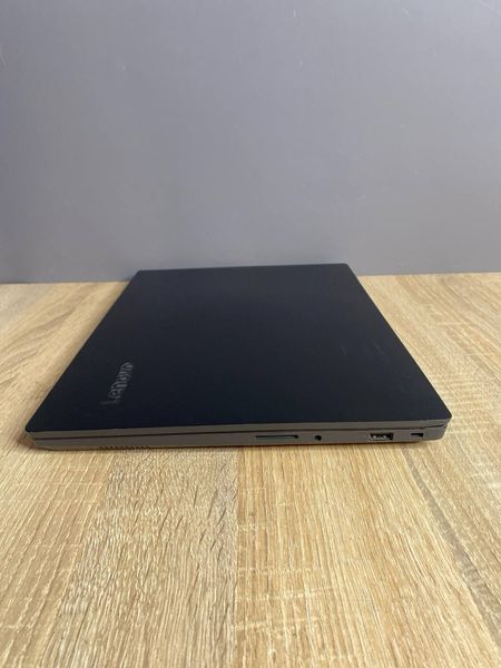 Ноутбук Lenovo V130 14IKB 000045571 фото