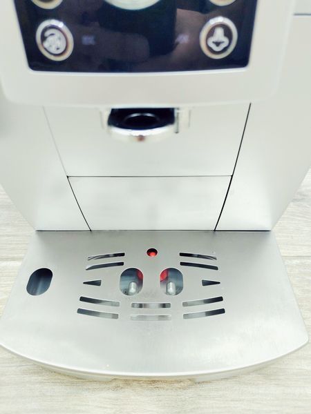 Кавоварка Delonghi ECAM 23 426 SB 1450w sn 42422 000042403 фото