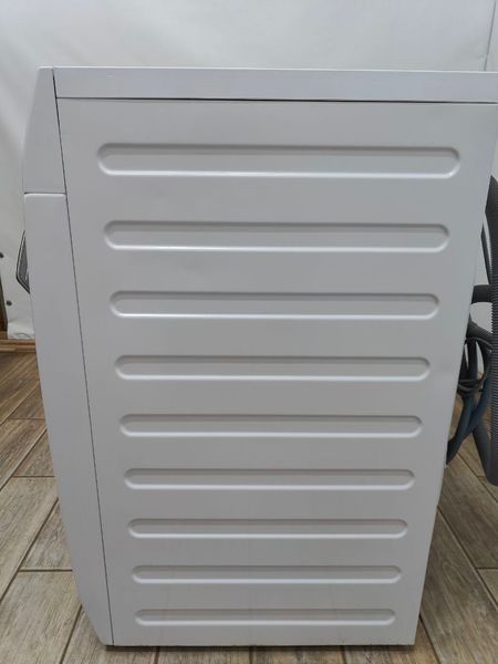 Стиральная машина AEG 7000 Series Lavamat L7FE76695 2200W 9кг sn 04500305 000051595 фото