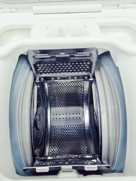 Стиральная машина вертикальная Zanussi ZWQ6126Wi 000039691 фото