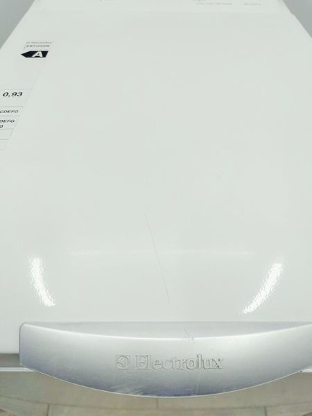 Стиральная машина вертикальная Electrolux EWT10420W 000037132 фото