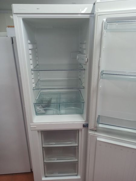 Холодильник двокамерний Miele KD 12823 S 1 199+85л sn 54720048218 240е 000035617 фото