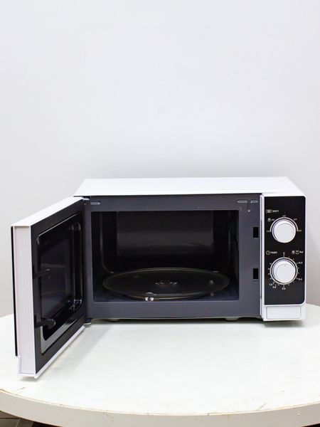 Мікрохвильова піч Sharp R200WW 1270w стік LPNHK066099043 65ф 000030894 фото
