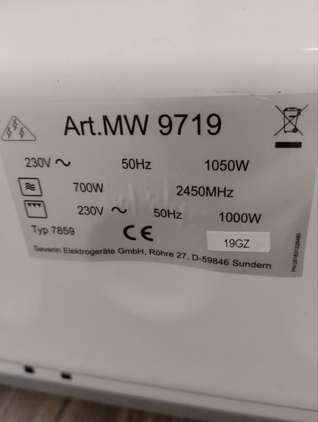 Мікрохвильова піч Severin MW 9719 1050w гриль 1000w sn 19GZ 000044324 фото