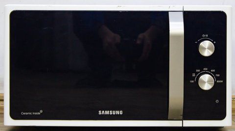 Микроволновая печь Samsung MS23F301ELW 000016886 фото