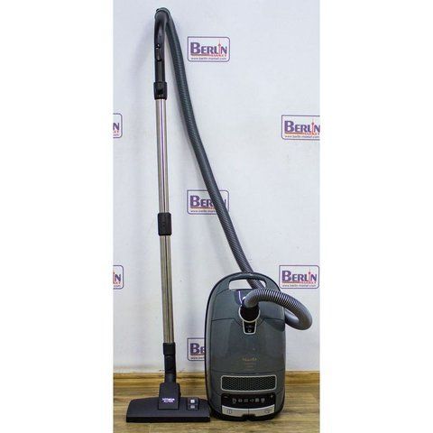 Пылесос Miele SGSF3 890 вт 00155774668 LPNHE338742590 000011048 фото