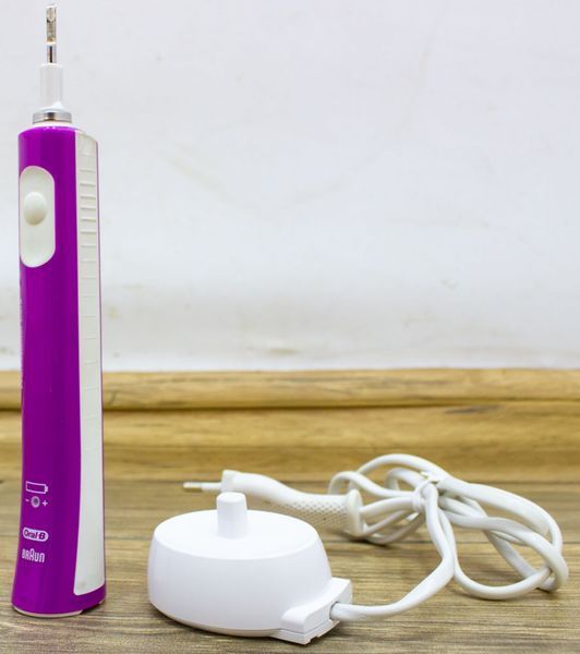 Зубна щітка електрична Braun Oral B 4729 0.9w sn 1BD84930355 сток (не комп) LPNHE363976892 35е 000014660 фото