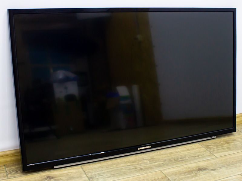 Телевизор Grundig 47 VLE 983 BL 000018358 фото