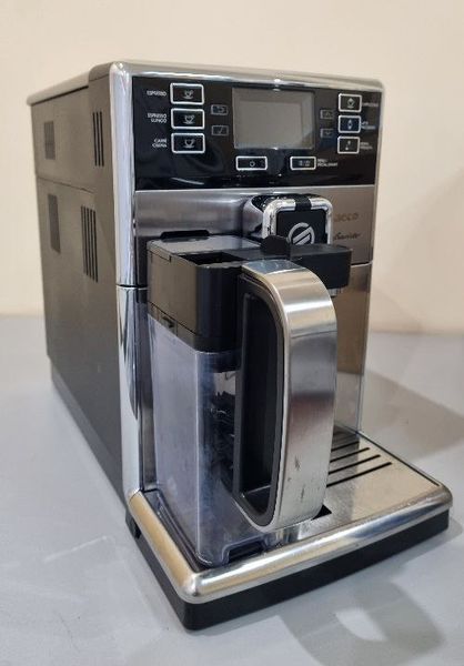 Кофемашина Saeco HD8927 000037554 фото