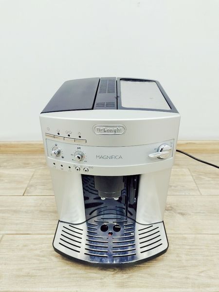 Кавомашина DeLonghi Magnifica ESAM3200 S 1450w sn 02018 000038911 фото