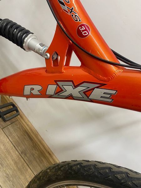 Велосипед горный Rixe алюминиевая рама 26 Черно-красный 000046543 фото