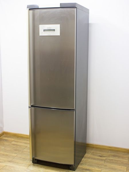 Холодильник двокамерний AEG Santo 86378 KG 242+87л sn 09247208410148 000024065 фото