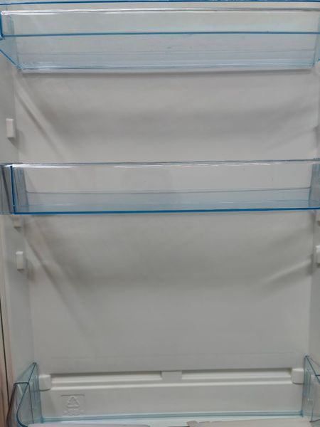Холодильник двокамерний Electrolux ERB34253W 160W 188+118л sn 82702691 n540 000051094 фото
