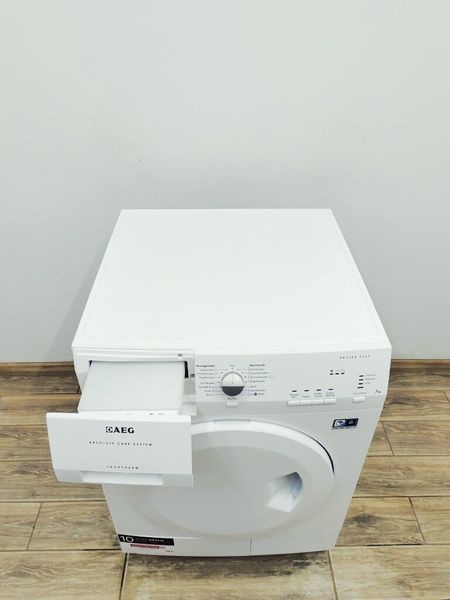 Сушильная машина AEG T55770IH4 000037923 фото