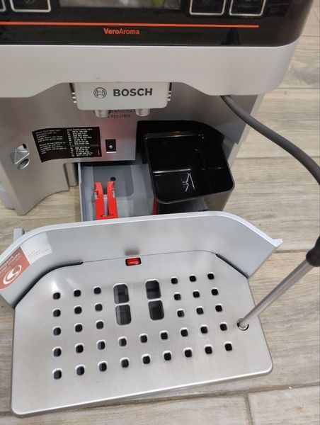 Кофемашина Bosch Vero Aroma Exclusiv 1500W sn 715110280320021346 000046667 фото