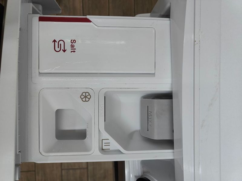 Стиральная машина AEG Series 9000 L9FE86495 2200W 9кг sn 8390075 000051846 фото Стиральная машина AEG Series 9000 L9FE86495 2200W 9кг sn 8390075 000051846 фото