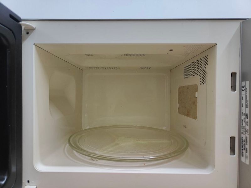 Микроволновая печь Sharp R234 1200W sn 011214973 000050691 фото